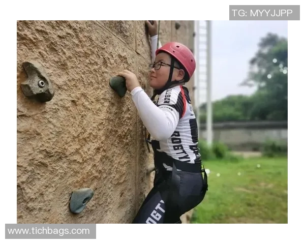 攀岩之美：深入杭州攀岩队灵活性训练与技巧探讨