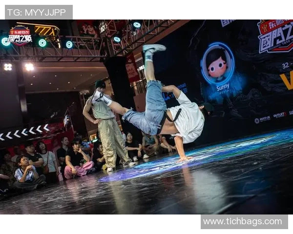 武汉街舞队在世界街舞大赛中的意识表现与创新风格分析 武汉街舞队在世界街舞大赛中的意识表现与创新风格分析